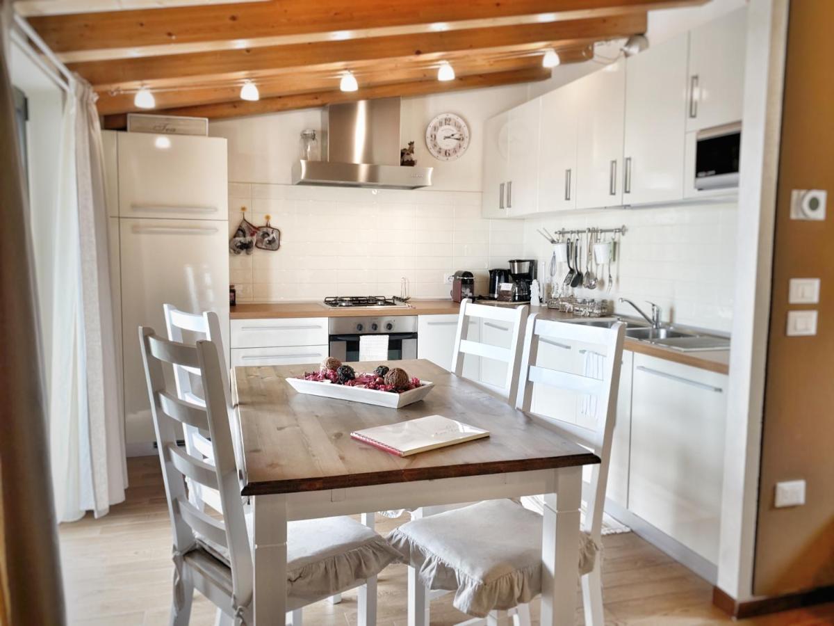 Casa Danema Lägenhet Sirmione Exteriör bild