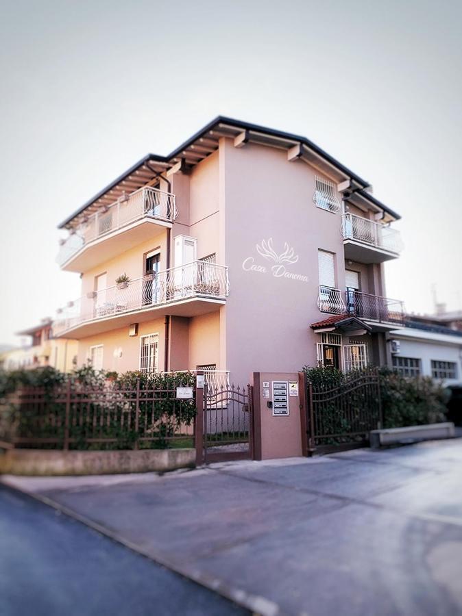 Casa Danema Lägenhet Sirmione Exteriör bild