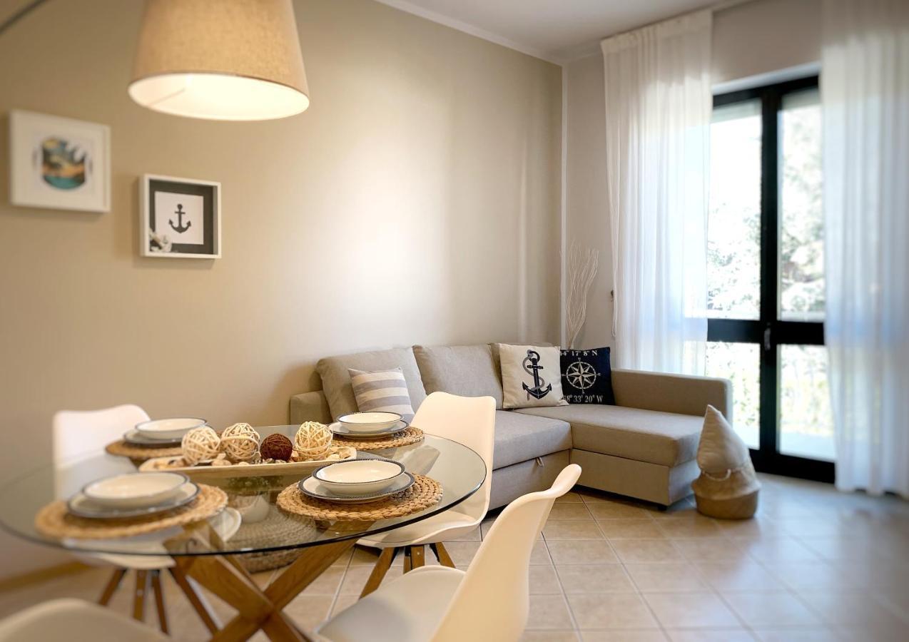 Casa Danema Lägenhet Sirmione Exteriör bild
