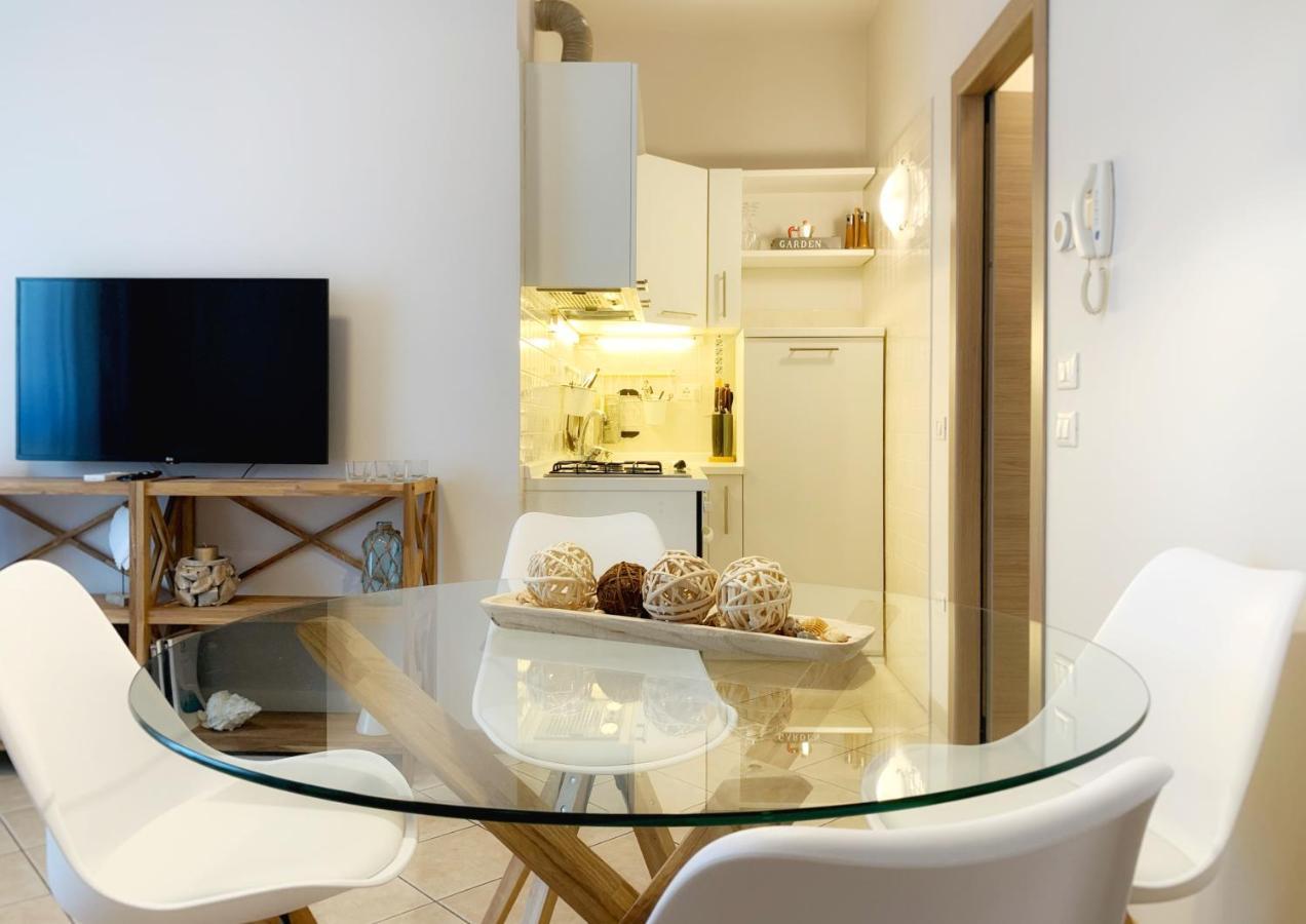 Casa Danema Lägenhet Sirmione Exteriör bild