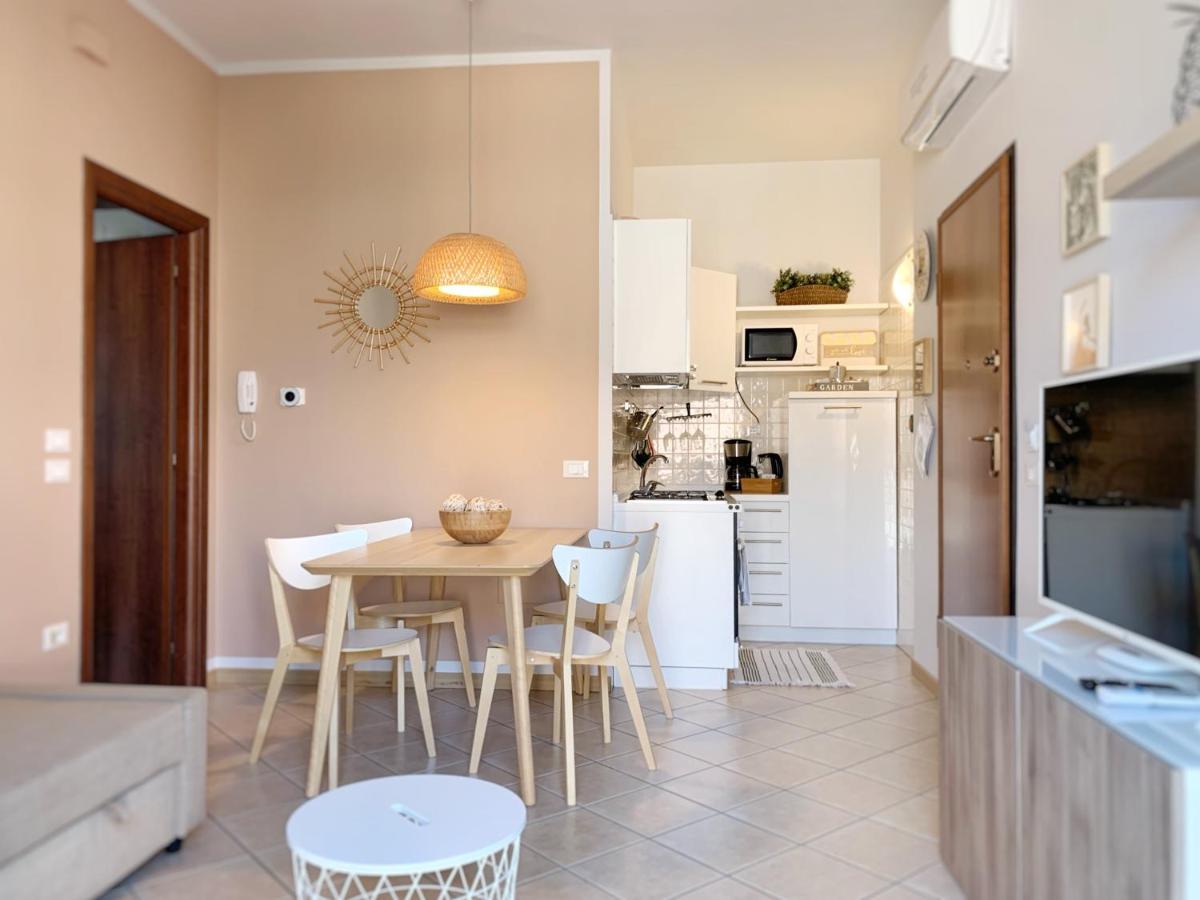Casa Danema Lägenhet Sirmione Exteriör bild